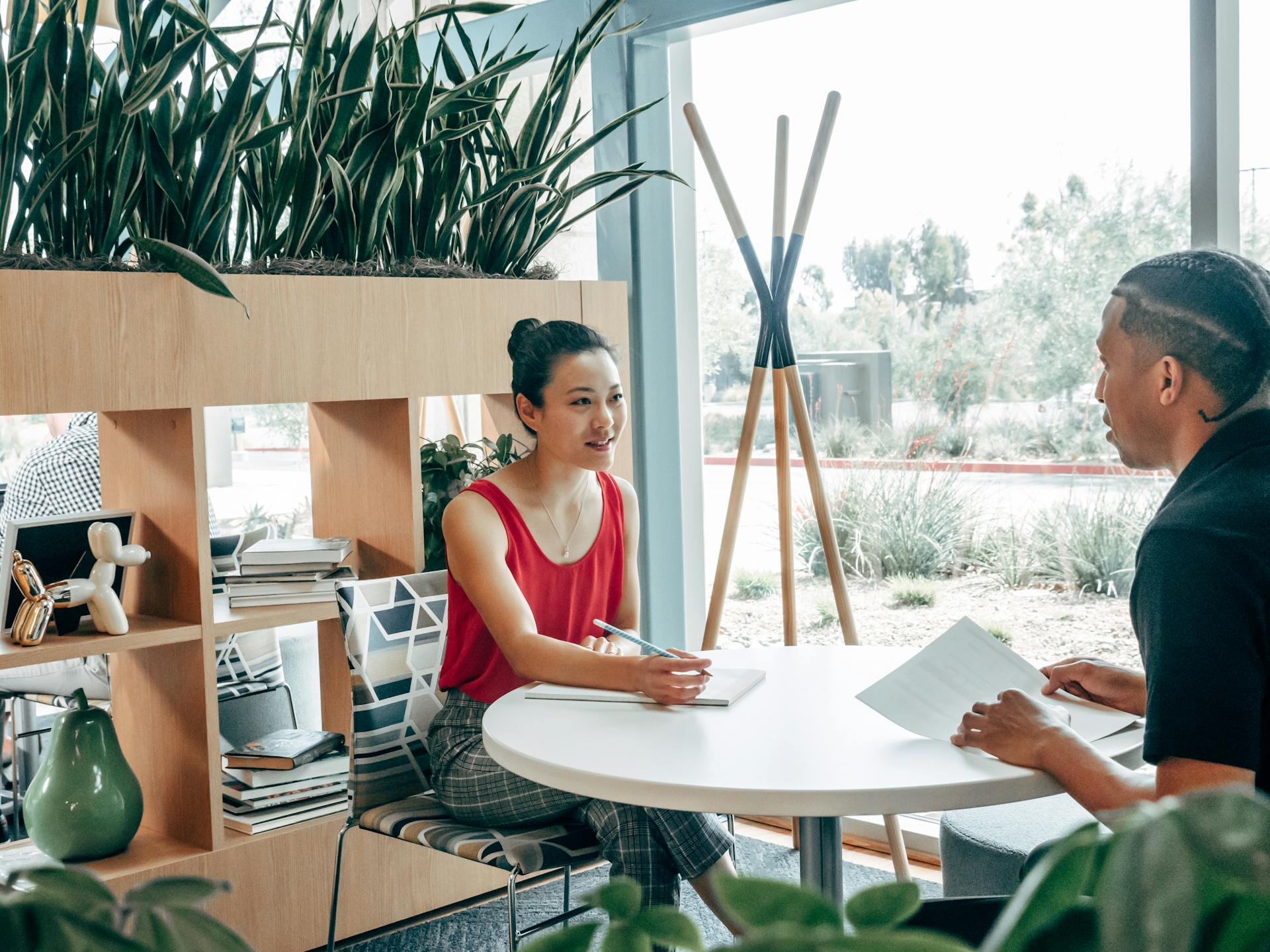 Why to hire and interior designer